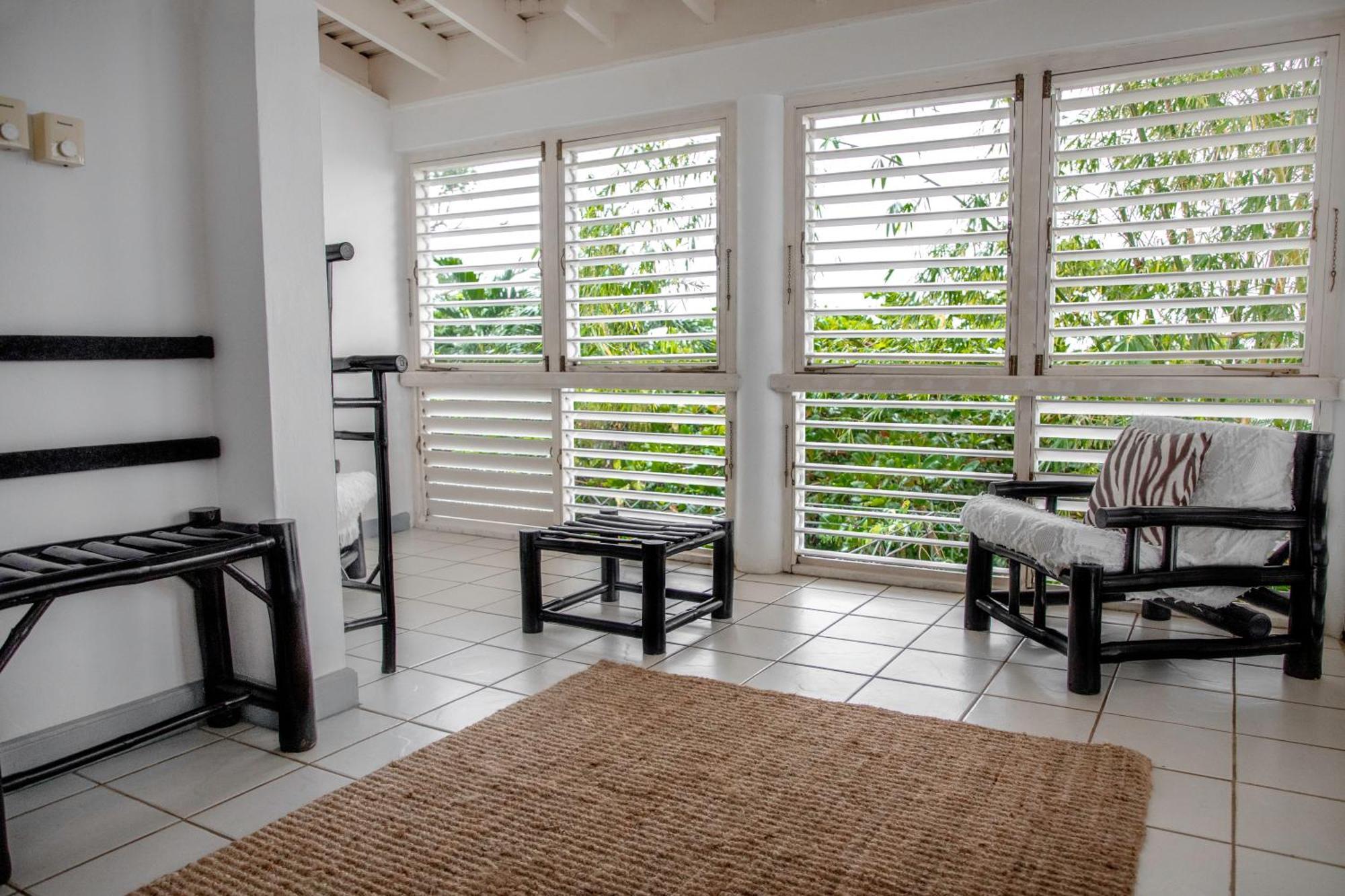 ホテル Lf Jungle Retreat Drapers エクステリア 写真