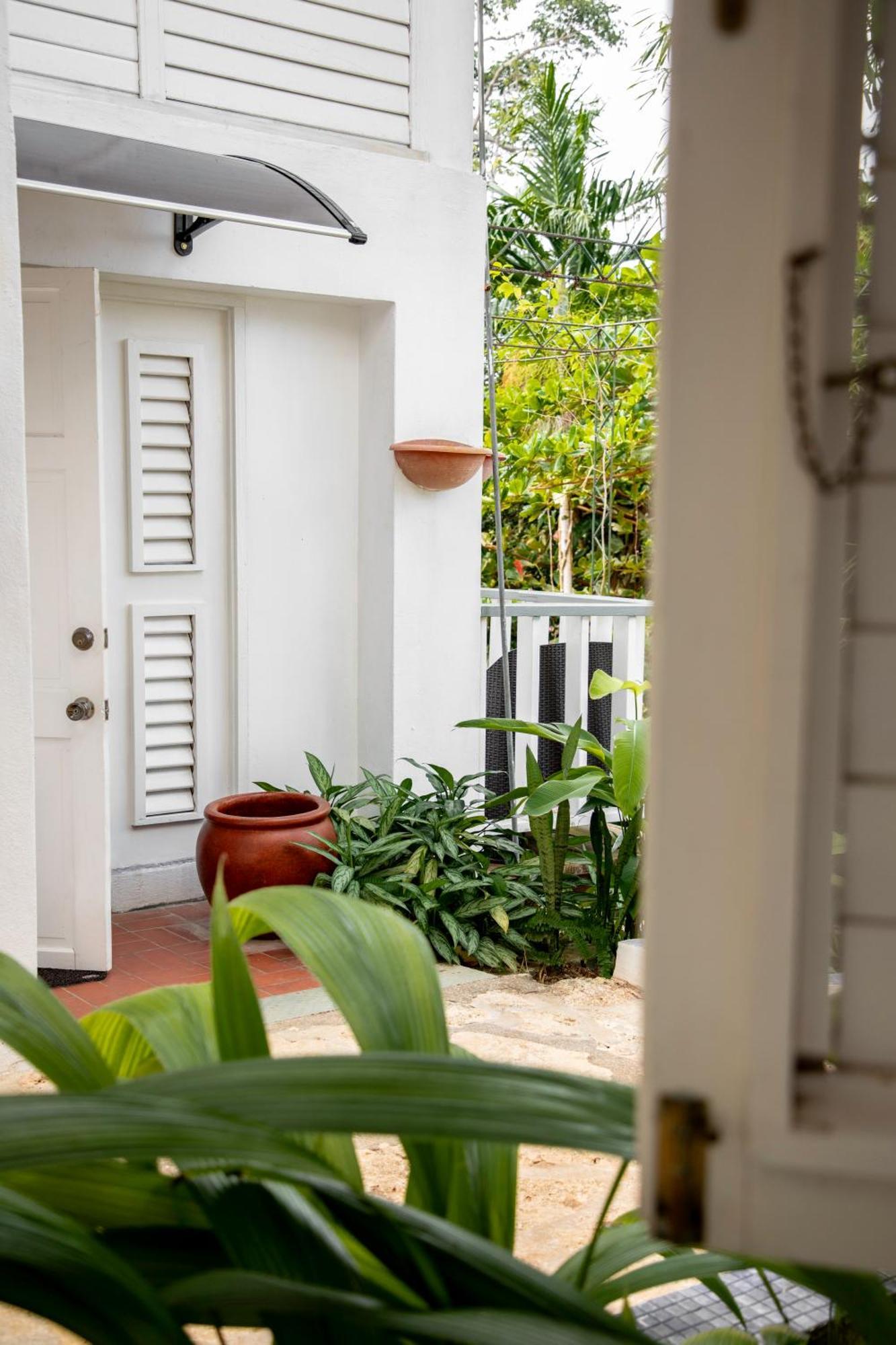 ホテル Lf Jungle Retreat Drapers エクステリア 写真